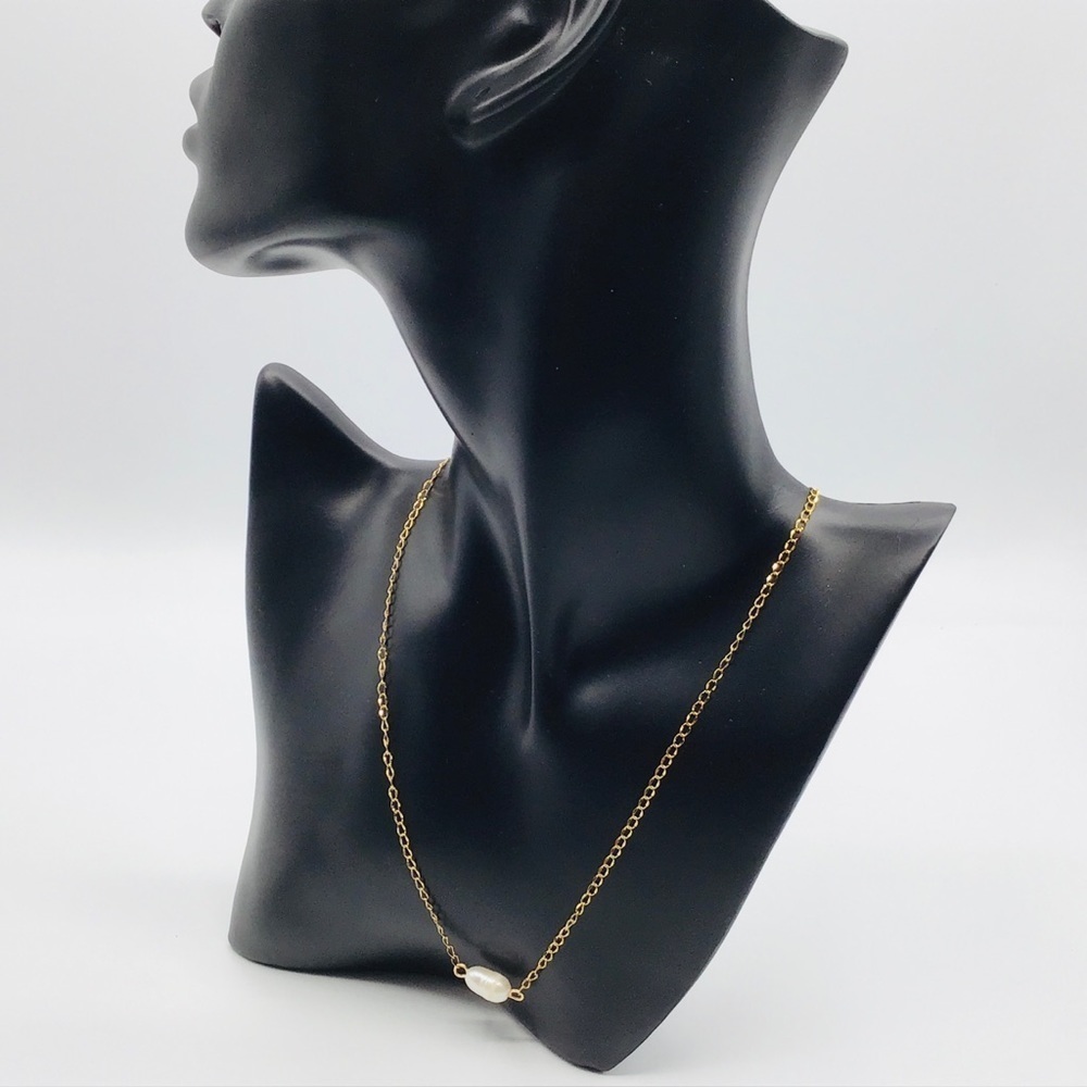 Pearl Beach Necklace Fresh Water Pearl Pendant Boho Gold Tone Chain Minimalist - Picture 2 of 6